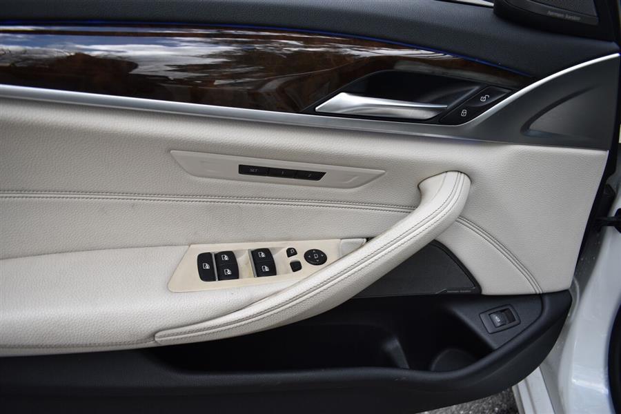 2019 BMW 5 Series 530i xDrive AWD 4dr Sedan, available for sale in Great Neck, New York | Camy Cars. Great Neck, New York 2019 BMW 5 Series 530i xDrive AWD 4dr Sedan, available for sale in Great Neck, New York | Camy Cars. Great Neck, New York