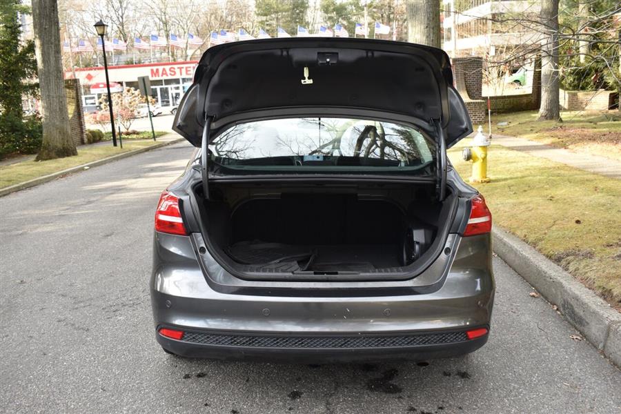 2018 Ford Focus SEL 4dr Sedan, available for sale in Great Neck, New York | Camy Cars. Great Neck, New York 2018 Ford Focus SEL 4dr Sedan, available for sale in Great Neck, New York | Camy Cars. Great Neck, New York