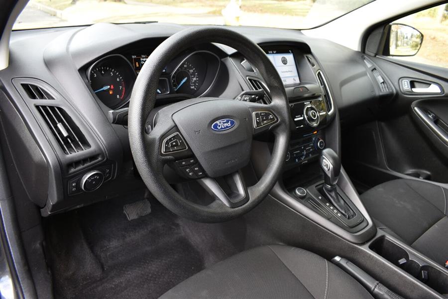 2018 Ford Focus SEL 4dr Sedan, available for sale in Great Neck, New York | Camy Cars. Great Neck, New York 2018 Ford Focus SEL 4dr Sedan, available for sale in Great Neck, New York | Camy Cars. Great Neck, New York