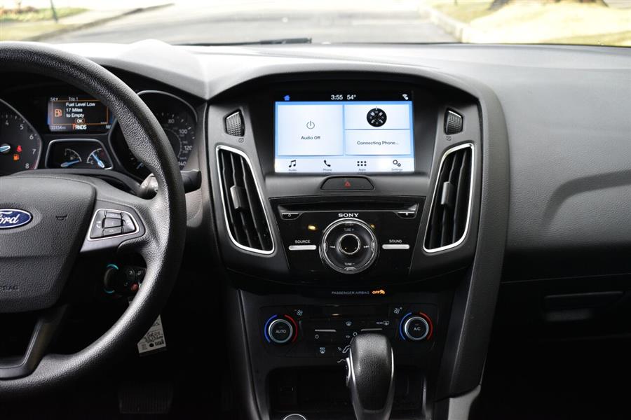 2018 Ford Focus SEL 4dr Sedan, available for sale in Great Neck, New York | Camy Cars. Great Neck, New York 2018 Ford Focus SEL 4dr Sedan, available for sale in Great Neck, New York | Camy Cars. Great Neck, New York