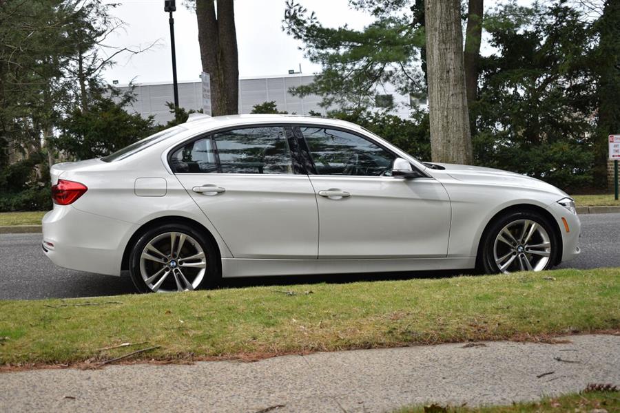 2018 BMW 3 Series 330i xDrive, available for sale in Great Neck, New York | Camy Cars. Great Neck, New York 2018 BMW 3 Series 330i xDrive, available for sale in Great Neck, New York | Camy Cars. Great Neck, New York