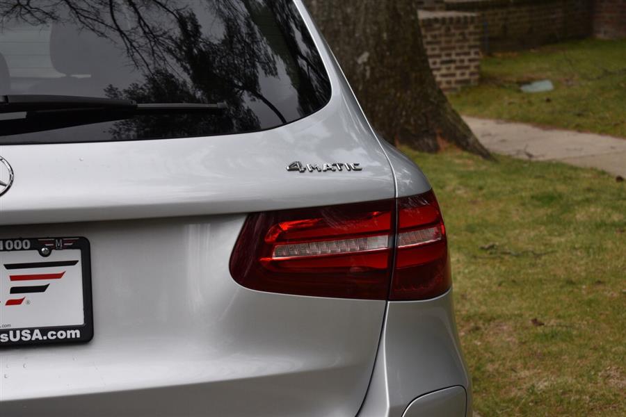 2019 Mercedes-benz Glc GLC 350e 4MATIC AWD 4dr SUV, available for sale in Great Neck, New York | Camy Cars. Great Neck, New York 2019 Mercedes-benz Glc GLC 350e 4MATIC AWD 4dr SUV, available for sale in Great Neck, New York | Camy Cars. Great Neck, New York