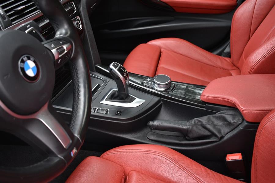 2018 BMW 3 Series 330i xDrive AWD 4dr Sedan, available for sale in Great Neck, New York | Camy Cars. Great Neck, New York 2018 BMW 3 Series 330i xDrive AWD 4dr Sedan, available for sale in Great Neck, New York | Camy Cars. Great Neck, New York