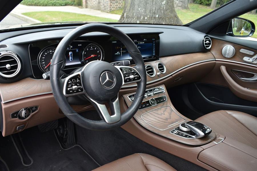 Used Mercedes-benz E-class E 300 4MATIC AWD 4dr Sedan 2019 | Camy Cars. Great Neck, New York Used Mercedes-benz E-class E 300 4MATIC AWD 4dr Sedan 2019 | Camy Cars. Great Neck, New York