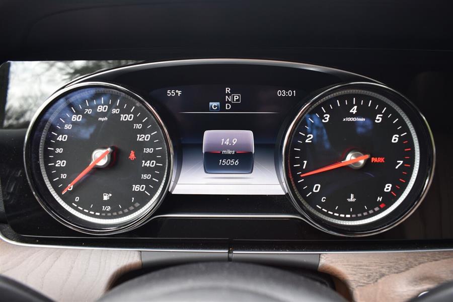 Used Mercedes-benz E-class E 300 4MATIC AWD 4dr Sedan 2019 | Camy Cars. Great Neck, New York Used Mercedes-benz E-class E 300 4MATIC AWD 4dr Sedan 2019 | Camy Cars. Great Neck, New York