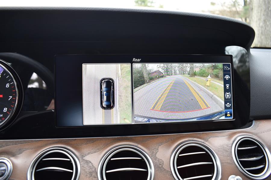 Used Mercedes-benz E-class E 300 4MATIC AWD 4dr Sedan 2019 | Camy Cars. Great Neck, New York Used Mercedes-benz E-class E 300 4MATIC AWD 4dr Sedan 2019 | Camy Cars. Great Neck, New York