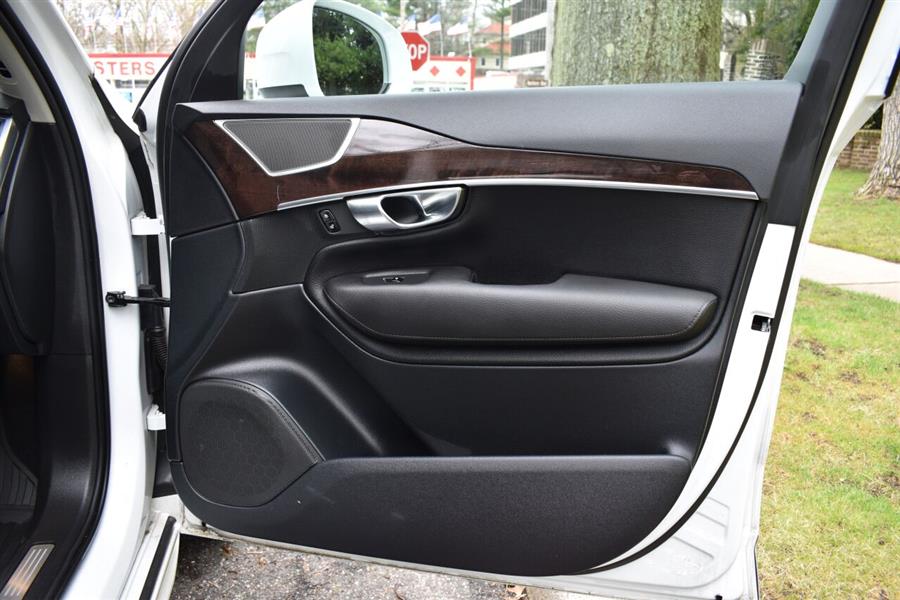 Used Volvo Xc90 T6 Momentum AWD 4dr SUV 2019 | Camy Cars. Great Neck, New York Used Volvo Xc90 T6 Momentum AWD 4dr SUV 2019 | Camy Cars. Great Neck, New York