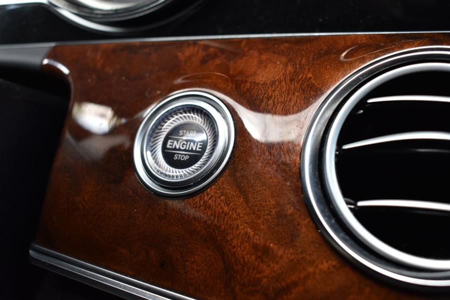 2019 Mercedes-benz E-class E 300 4MATIC AWD 4dr Sedan, available for sale in Great Neck, New York | Camy Cars. Great Neck, New York 2019 Mercedes-benz E-class E 300 4MATIC AWD 4dr Sedan, available for sale in Great Neck, New York | Camy Cars. Great Neck, New York