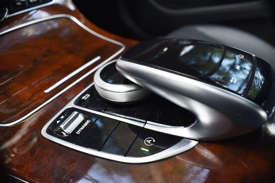 2019 Mercedes-benz E-class E 300 4MATIC AWD 4dr Sedan, available for sale in Great Neck, New York | Camy Cars. Great Neck, New York 2019 Mercedes-benz E-class E 300 4MATIC AWD 4dr Sedan, available for sale in Great Neck, New York | Camy Cars. Great Neck, New York