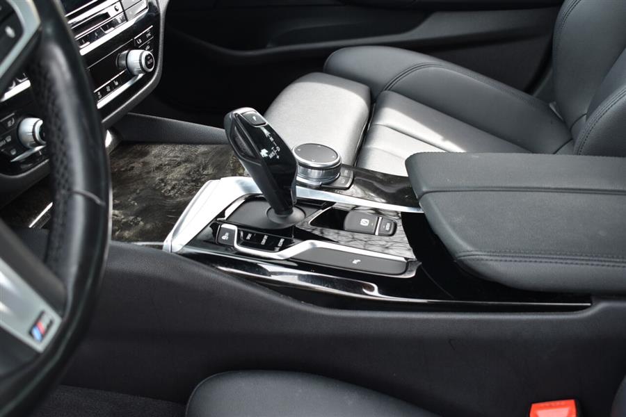 2019 BMW 5 Series 530i xDrive AWD 4dr Sedan, available for sale in Great Neck, New York | Camy Cars. Great Neck, New York 2019 BMW 5 Series 530i xDrive AWD 4dr Sedan, available for sale in Great Neck, New York | Camy Cars. Great Neck, New York