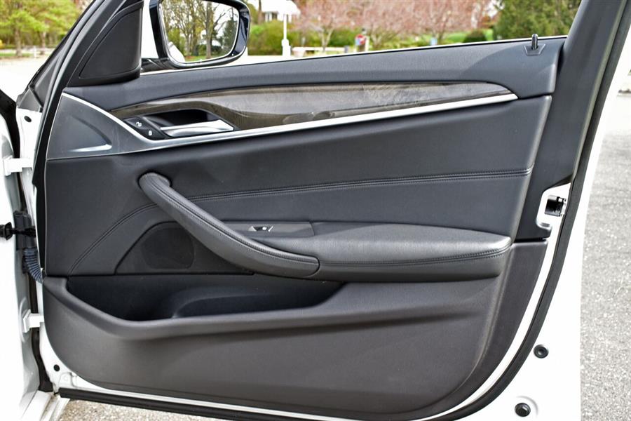 2019 BMW 5 Series 530i xDrive AWD 4dr Sedan, available for sale in Great Neck, New York | Camy Cars. Great Neck, New York 2019 BMW 5 Series 530i xDrive AWD 4dr Sedan, available for sale in Great Neck, New York | Camy Cars. Great Neck, New York
