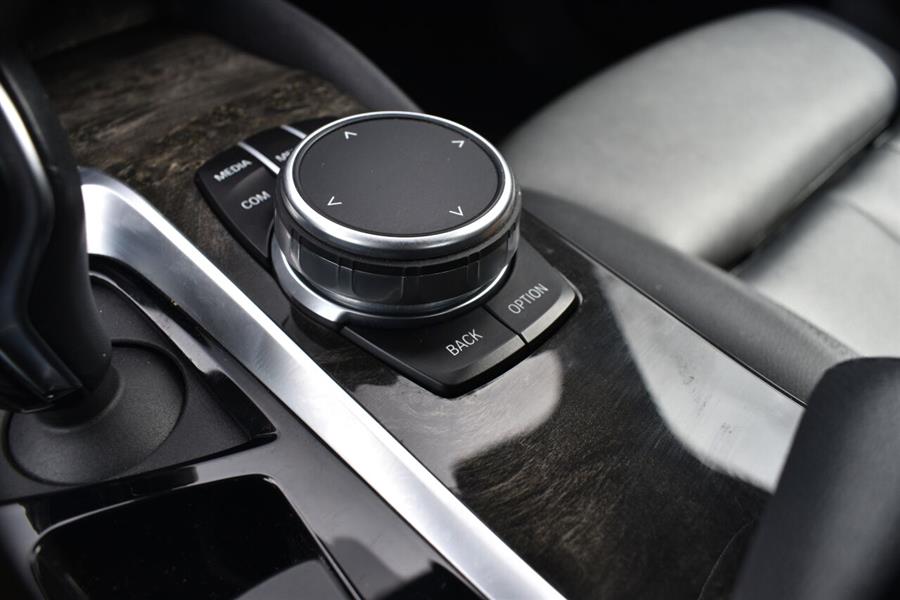 2019 BMW 5 Series 530i xDrive AWD 4dr Sedan, available for sale in Great Neck, New York | Camy Cars. Great Neck, New York 2019 BMW 5 Series 530i xDrive AWD 4dr Sedan, available for sale in Great Neck, New York | Camy Cars. Great Neck, New York
