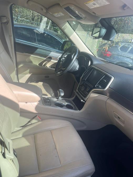 2014 Jeep Grand Cherokee 4WD 4dr Limited, available for sale in Raynham, Massachusetts | J & A Auto Center. Raynham, Massachusetts 2014 Jeep Grand Cherokee 4WD 4dr Limited, available for sale in Raynham, Massachusetts | J & A Auto Center. Raynham, Massachusetts