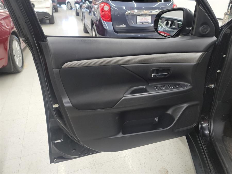 2017 Mitsubishi Outlander ES S-AWC, available for sale in West Haven, Connecticut | Auto Fair Inc.. West Haven, Connecticut 2017 Mitsubishi Outlander ES S-AWC, available for sale in West Haven, Connecticut | Auto Fair Inc.. West Haven, Connecticut