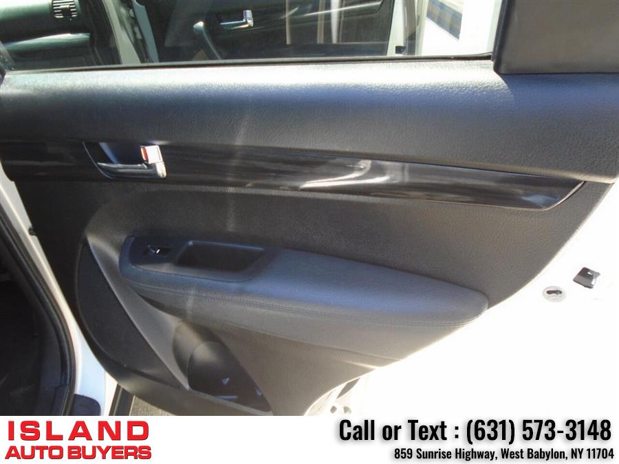 Used Kia Sorento LX 4dr SUV (V6) 2013 | Island Auto Buyers. West Babylon, New York Used Kia Sorento LX 4dr SUV (V6) 2013 | Island Auto Buyers. West Babylon, New York