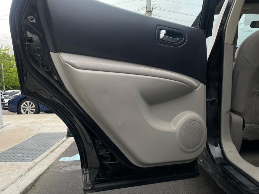 2014 Nissan Rogue Select S. CLEAN CARFAX!, available for sale in Rosedale, New York | Sunrise Auto Sales. Rosedale, New York 2014 Nissan Rogue Select S. CLEAN CARFAX!, available for sale in Rosedale, New York | Sunrise Auto Sales. Rosedale, New York