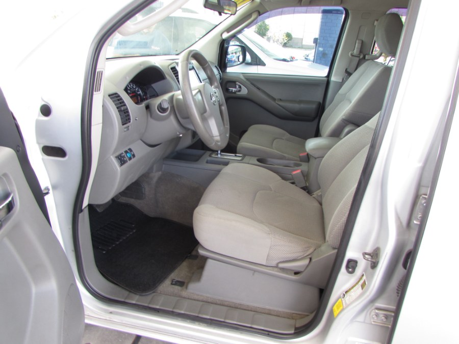 Used Nissan Frontier 2WD Crew Cab SWB Auto SE 2010 | VIP Auto Enterprise, Inc. Orlando, Florida Used Nissan Frontier 2WD Crew Cab SWB Auto SE 2010 | VIP Auto Enterprise, Inc. Orlando, Florida