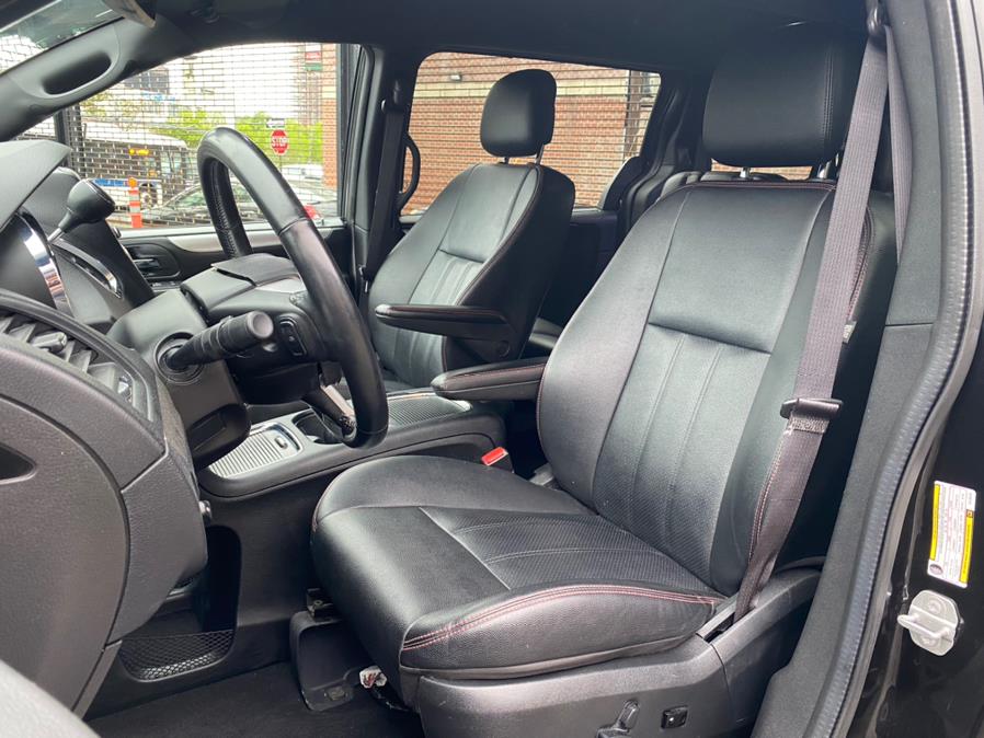 2020 Dodge Grand Caravan GT Wagon, available for sale in Jamaica, New York | Jamaica Motor Sports. Jamaica, New York 2020 Dodge Grand Caravan GT Wagon, available for sale in Jamaica, New York | Jamaica Motor Sports. Jamaica, New York