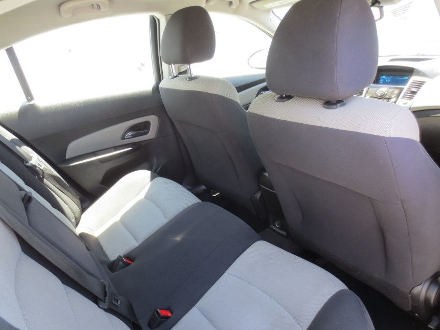 Used Chevrolet Cruze 4dr Sdn Auto LS 2014 | Auto Max Of Santa Ana. Santa Ana, California