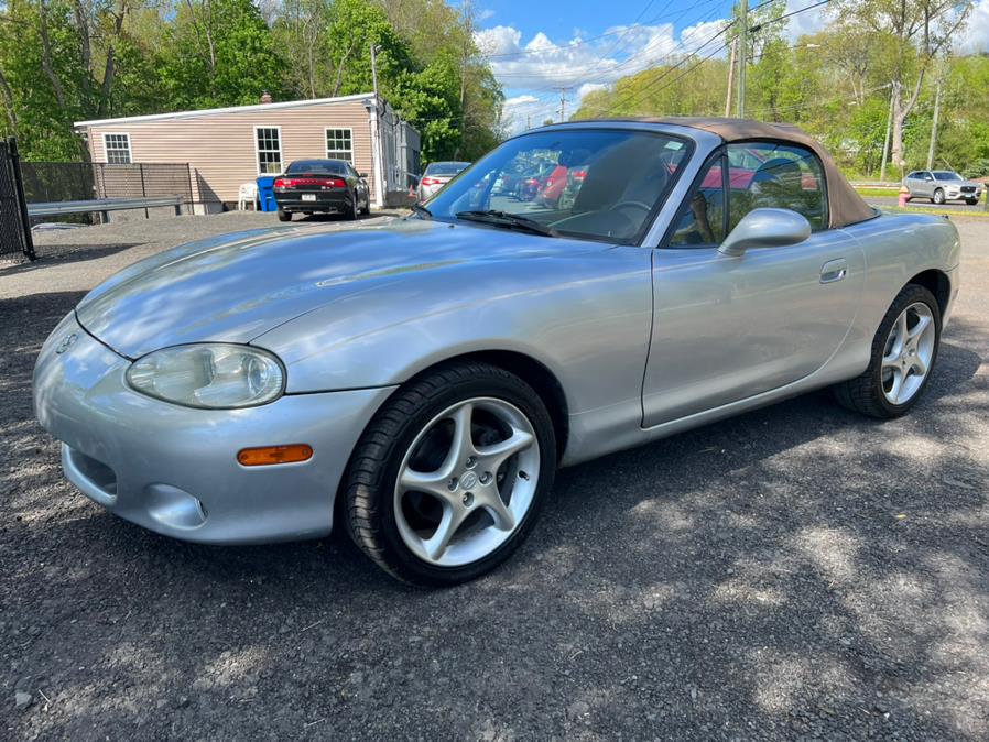 Used Mazda MX-5 Miata 2dr Conv Base Manual 2001 | Main Auto of Berlin. Berlin, Connecticut Used Mazda MX-5 Miata 2dr Conv Base Manual 2001 | Main Auto of Berlin. Berlin, Connecticut