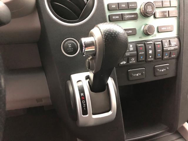 2011 Honda Pilot 4WD 4dr EX-L, available for sale in Naugatuck, Connecticut | J&M Automotive Sls&Svc LLC. Naugatuck, Connecticut 2011 Honda Pilot 4WD 4dr EX-L, available for sale in Naugatuck, Connecticut | J&M Automotive Sls&Svc LLC. Naugatuck, Connecticut