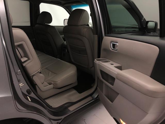 2011 Honda Pilot 4WD 4dr EX-L, available for sale in Naugatuck, Connecticut | J&M Automotive Sls&Svc LLC. Naugatuck, Connecticut 2011 Honda Pilot 4WD 4dr EX-L, available for sale in Naugatuck, Connecticut | J&M Automotive Sls&Svc LLC. Naugatuck, Connecticut