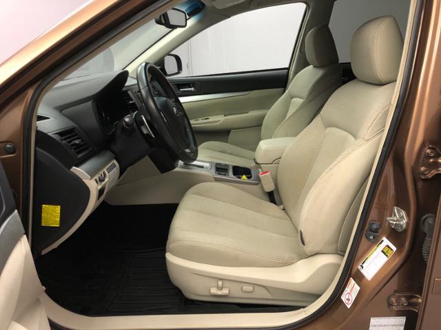 Used Subaru Outback 4dr Wgn H4 Auto 2.5i Premium 2012 | J&M Automotive Sls&Svc LLC. Naugatuck, Connecticut Used Subaru Outback 4dr Wgn H4 Auto 2.5i Premium 2012 | J&M Automotive Sls&Svc LLC. Naugatuck, Connecticut