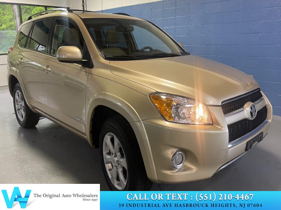 Used Toyota RAV4 4WD 4dr I4 Limited (Natl) 2012 | AW Auto & Truck Wholesalers, Inc. Hasbrouck Heights, New Jersey