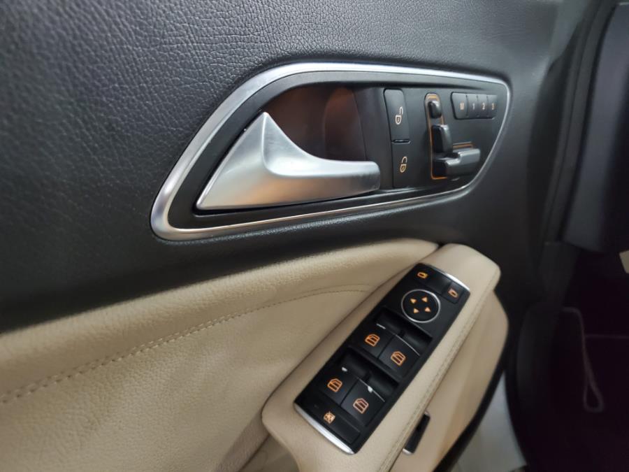Used Mercedes-Benz CLA-Class 4dr Sdn CLA250 4MATIC 2014 | Band of Brothers. Hyde Park, Massachusetts Used Mercedes-Benz CLA-Class 4dr Sdn CLA250 4MATIC 2014 | Band of Brothers. Hyde Park, Massachusetts