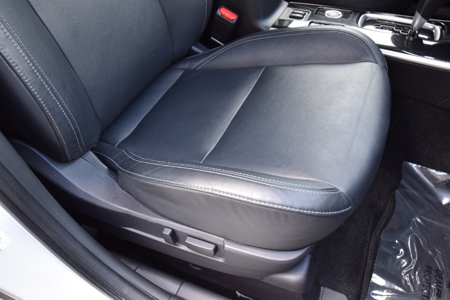 2020 Mitsubishi Outlander SEL S-AWC, available for sale in Waterbury, Connecticut | Highline Car Connection. Waterbury, Connecticut 2020 Mitsubishi Outlander SEL S-AWC, available for sale in Waterbury, Connecticut | Highline Car Connection. Waterbury, Connecticut