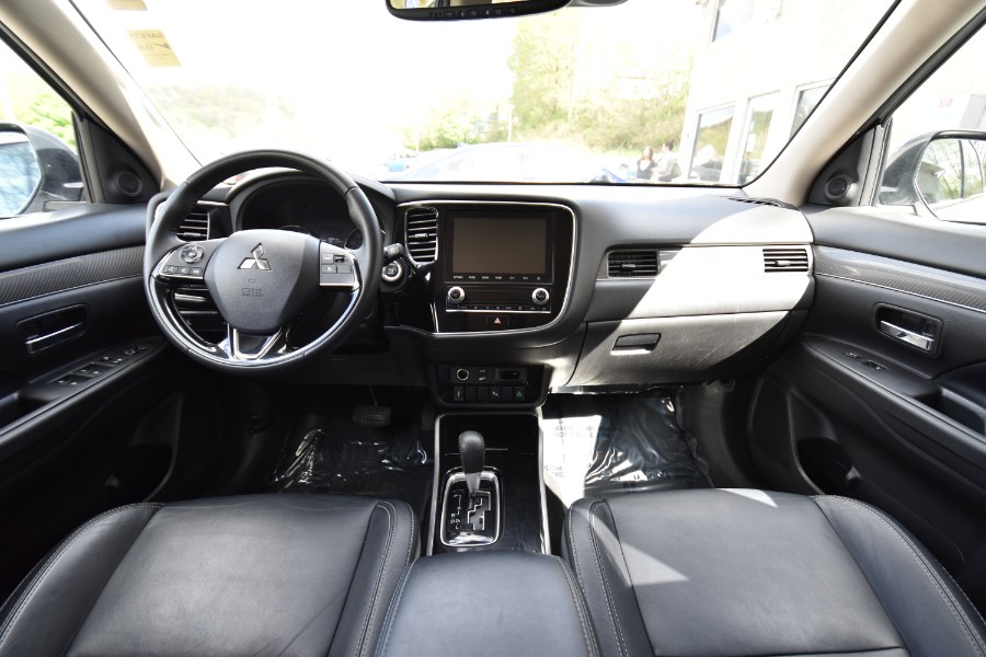 2020 Mitsubishi Outlander SEL S-AWC, available for sale in Waterbury, Connecticut | Highline Car Connection. Waterbury, Connecticut 2020 Mitsubishi Outlander SEL S-AWC, available for sale in Waterbury, Connecticut | Highline Car Connection. Waterbury, Connecticut