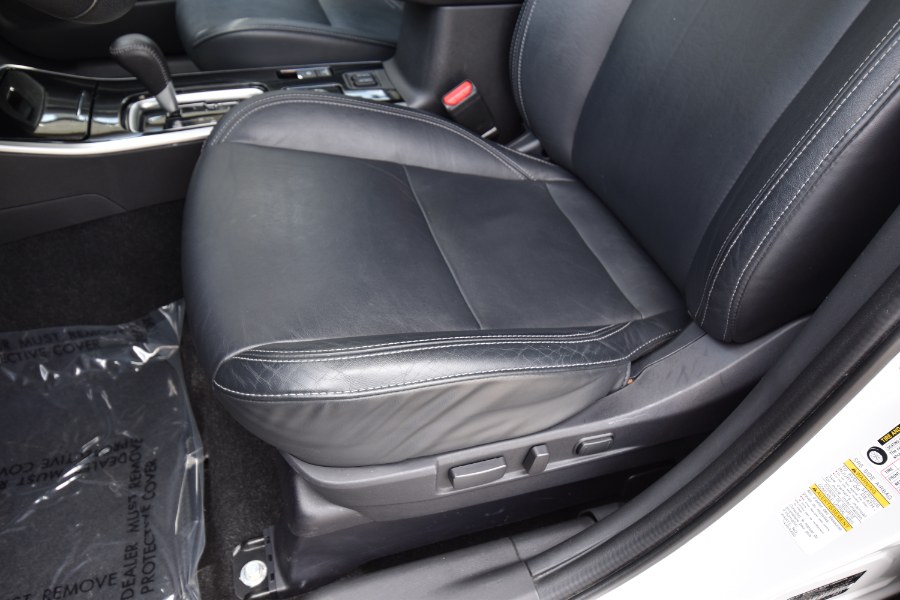 2020 Mitsubishi Outlander SEL S-AWC, available for sale in Waterbury, Connecticut | Highline Car Connection. Waterbury, Connecticut 2020 Mitsubishi Outlander SEL S-AWC, available for sale in Waterbury, Connecticut | Highline Car Connection. Waterbury, Connecticut