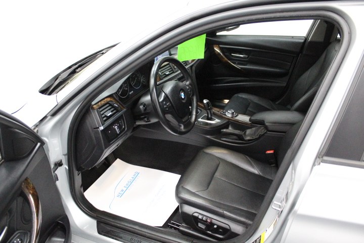 Used BMW 3 Series 4dr Sdn 328i xDrive AWD SULEV South Africa 2013 | New England Auto Sales LLC. Plainville, Connecticut Used BMW 3 Series 4dr Sdn 328i xDrive AWD SULEV South Africa 2013 | New England Auto Sales LLC. Plainville, Connecticut