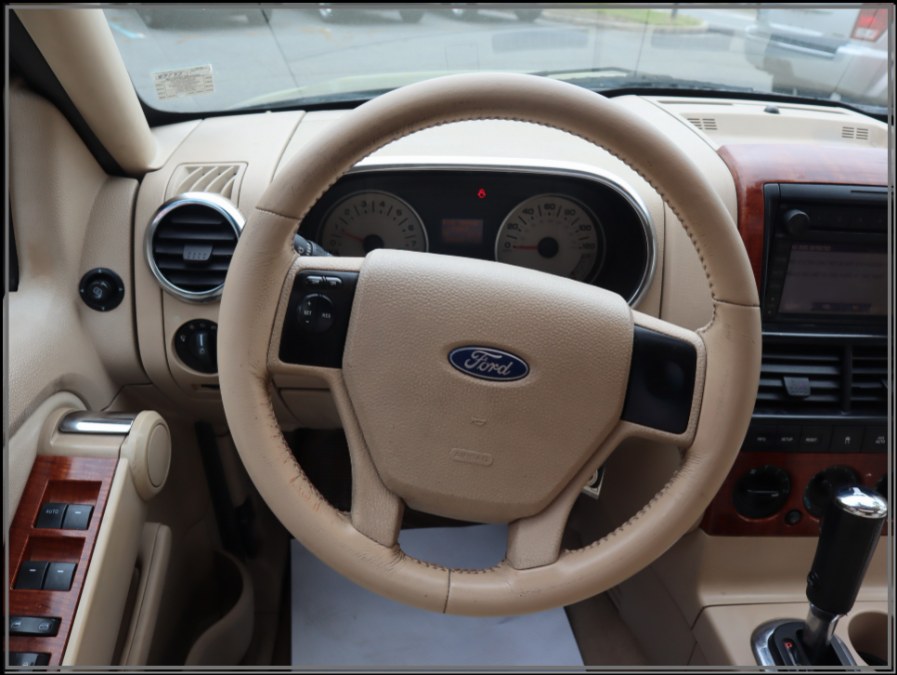 2006 Ford Explorer 4dr 114" WB 4.0L Eddie Bauer 4WD, available for sale in Huntington Station, New York | My Auto Inc.. Huntington Station, New York 2006 Ford Explorer 4dr 114" WB 4.0L Eddie Bauer 4WD, available for sale in Huntington Station, New York | My Auto Inc.. Huntington Station, New York
