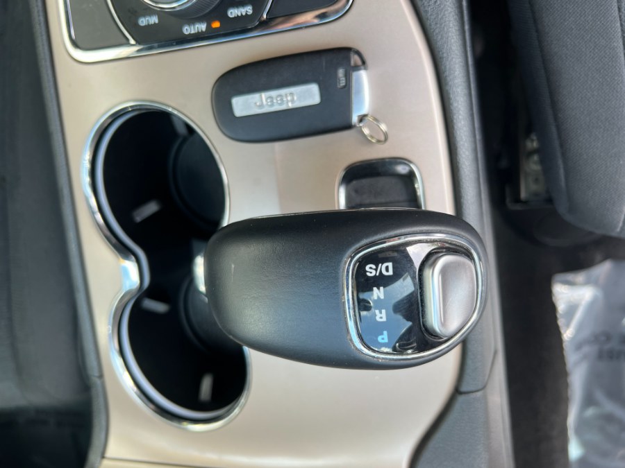 Used Jeep Grand Cherokee 4WD 4dr Altitude 2014 | Bristol Auto Center LLC. Bristol, Connecticut Used Jeep Grand Cherokee 4WD 4dr Altitude 2014 | Bristol Auto Center LLC. Bristol, Connecticut