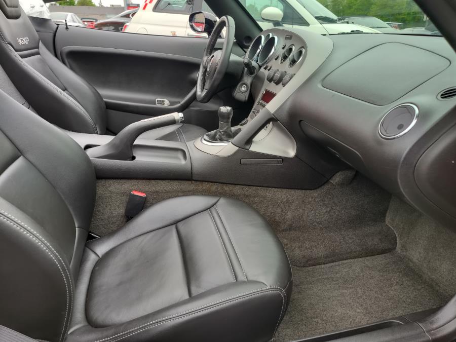 2007 Pontiac Solstice 2dr Convertible GXP, available for sale in Wantagh, New York | Alpine Motors Inc. Wantagh, New York 2007 Pontiac Solstice 2dr Convertible GXP, available for sale in Wantagh, New York | Alpine Motors Inc. Wantagh, New York