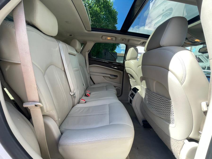 Used Cadillac SRX FWD 4dr Luxury Collection 2014 | House of Cars LLC. Waterbury, Connecticut