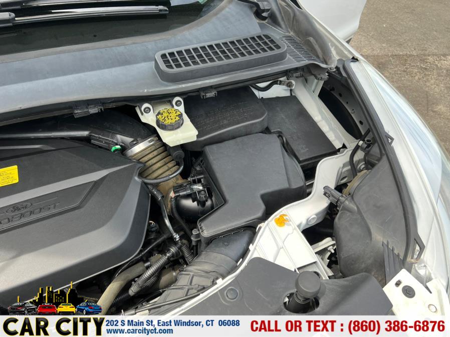 2013 Ford Escape 4WD 4dr SE, available for sale in East Windsor, Connecticut | Car City LLC. East Windsor, Connecticut 2013 Ford Escape 4WD 4dr SE, available for sale in East Windsor, Connecticut | Car City LLC. East Windsor, Connecticut