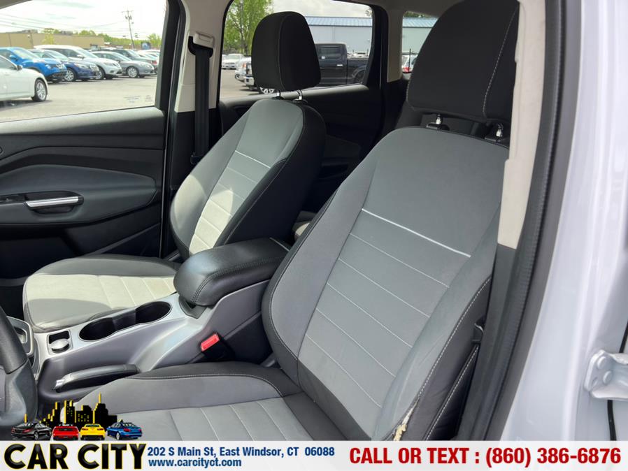 2013 Ford Escape 4WD 4dr SE, available for sale in East Windsor, Connecticut | Car City LLC. East Windsor, Connecticut 2013 Ford Escape 4WD 4dr SE, available for sale in East Windsor, Connecticut | Car City LLC. East Windsor, Connecticut