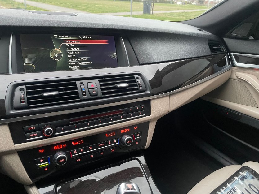 Used BMW 5 Series 4dr Sdn 535i xDrive AWD 2014 | Car Valley Group. Jersey City, New Jersey Used BMW 5 Series 4dr Sdn 535i xDrive AWD 2014 | Car Valley Group. Jersey City, New Jersey