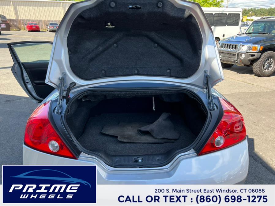 Used Nissan Altima 2dr Cpe I4 CVT 2.5 S 2010 | Prime Wheels. East Windsor, Connecticut Used Nissan Altima 2dr Cpe I4 CVT 2.5 S 2010 | Prime Wheels. East Windsor, Connecticut
