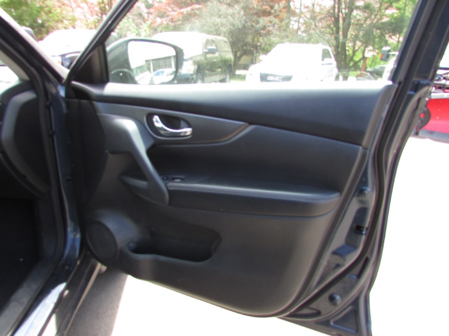 Used Nissan Rogue AWD 4dr S *Ltd Avail* 2015 | United Auto Sales of E Windsor, Inc. East Windsor, Connecticut Used Nissan Rogue AWD 4dr S *Ltd Avail* 2015 | United Auto Sales of E Windsor, Inc. East Windsor, Connecticut