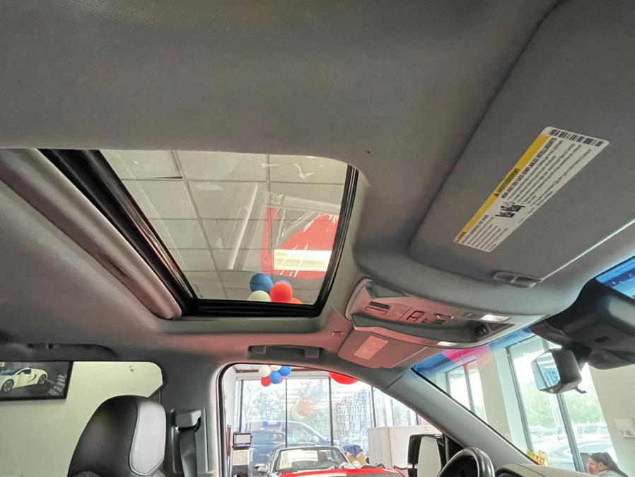 2019 Cadillac Escalade 4WD 4dr Luxury, available for sale in Inwood, New York | 5 Towns Drive. Inwood, New York 2019 Cadillac Escalade 4WD 4dr Luxury, available for sale in Inwood, New York | 5 Towns Drive. Inwood, New York