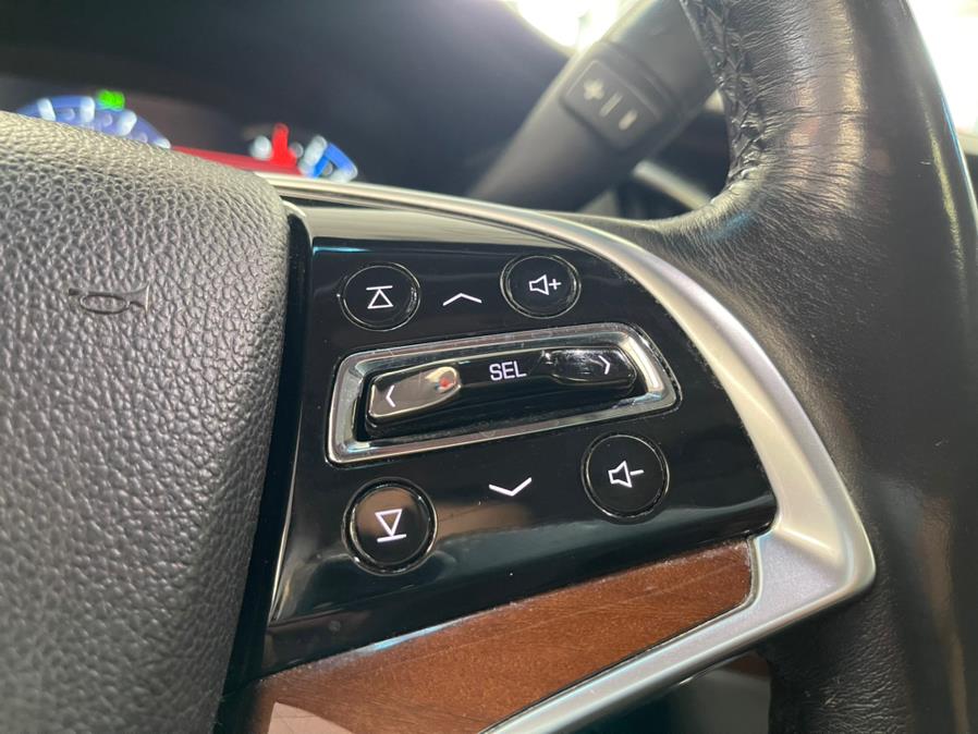 2019 Cadillac Escalade 4WD 4dr Luxury, available for sale in Inwood, New York | 5 Towns Drive. Inwood, New York 2019 Cadillac Escalade 4WD 4dr Luxury, available for sale in Inwood, New York | 5 Towns Drive. Inwood, New York