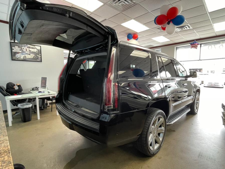 2019 Cadillac Escalade 4WD 4dr Luxury, available for sale in Inwood, New York | 5 Towns Drive. Inwood, New York 2019 Cadillac Escalade 4WD 4dr Luxury, available for sale in Inwood, New York | 5 Towns Drive. Inwood, New York