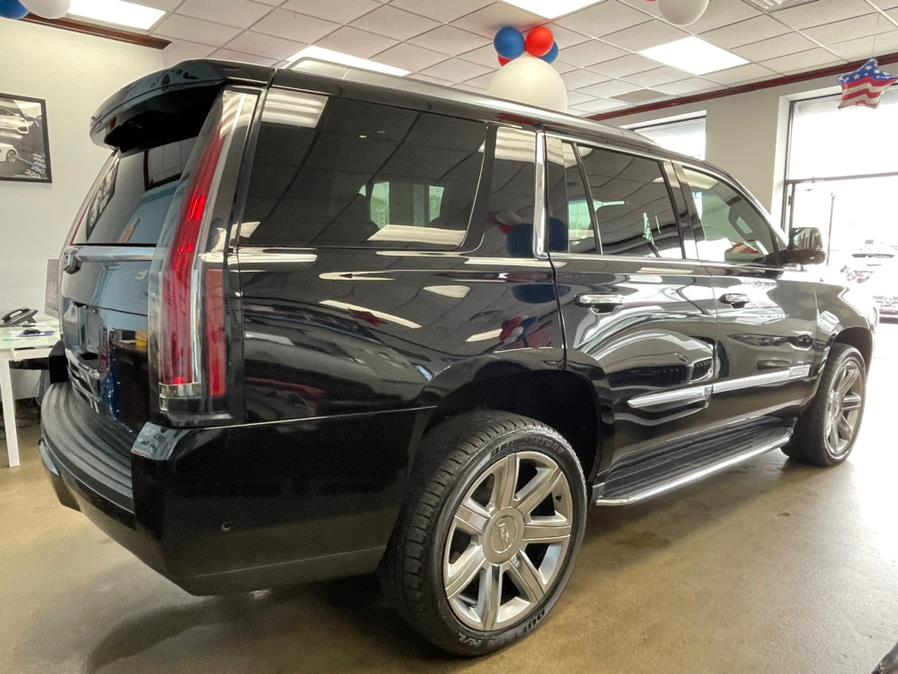 2019 Cadillac Escalade 4WD 4dr Luxury, available for sale in Inwood, New York | 5 Towns Drive. Inwood, New York 2019 Cadillac Escalade 4WD 4dr Luxury, available for sale in Inwood, New York | 5 Towns Drive. Inwood, New York