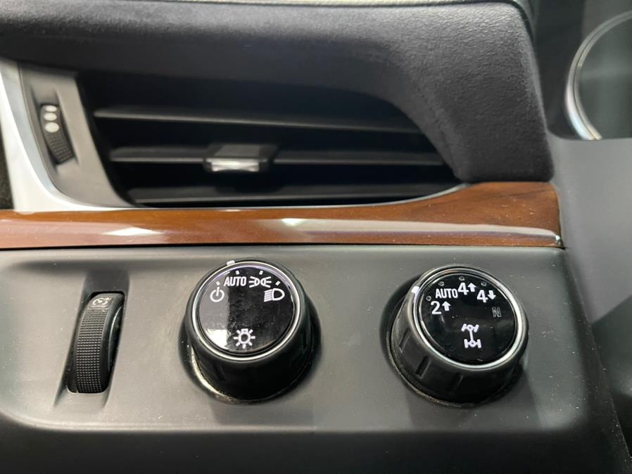 2019 Cadillac Escalade 4WD 4dr Luxury, available for sale in Inwood, New York | 5 Towns Drive. Inwood, New York 2019 Cadillac Escalade 4WD 4dr Luxury, available for sale in Inwood, New York | 5 Towns Drive. Inwood, New York