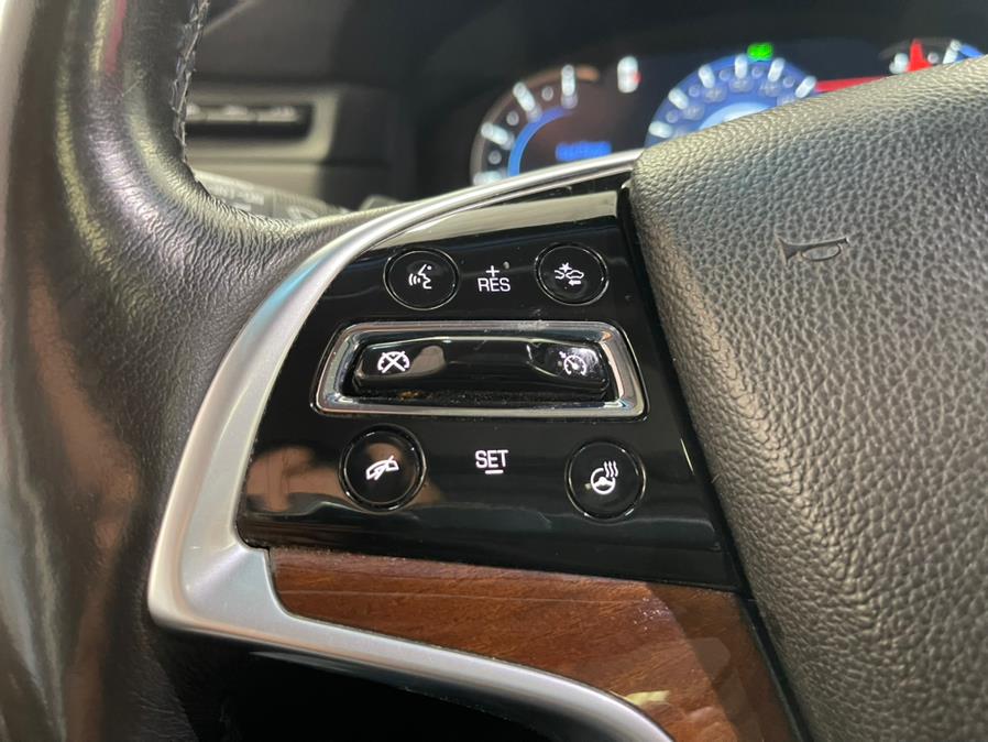2019 Cadillac Escalade 4WD 4dr Luxury, available for sale in Inwood, New York | 5 Towns Drive. Inwood, New York 2019 Cadillac Escalade 4WD 4dr Luxury, available for sale in Inwood, New York | 5 Towns Drive. Inwood, New York