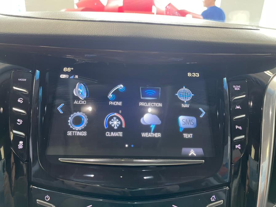 2019 Cadillac Escalade 4WD 4dr Luxury, available for sale in Inwood, New York | 5 Towns Drive. Inwood, New York 2019 Cadillac Escalade 4WD 4dr Luxury, available for sale in Inwood, New York | 5 Towns Drive. Inwood, New York