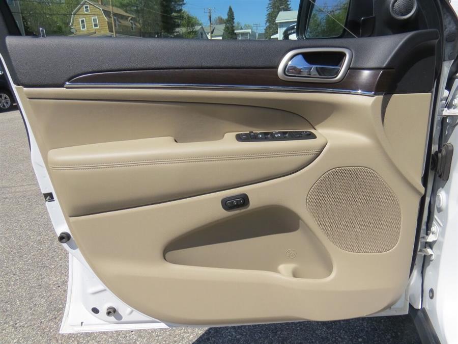 2017 Jeep Grand Cherokee Limited 4x4 4dr SUV, available for sale in Auburn, Maine | Lake City Exports Inc. Auburn, Maine 2017 Jeep Grand Cherokee Limited 4x4 4dr SUV, available for sale in Auburn, Maine | Lake City Exports Inc. Auburn, Maine